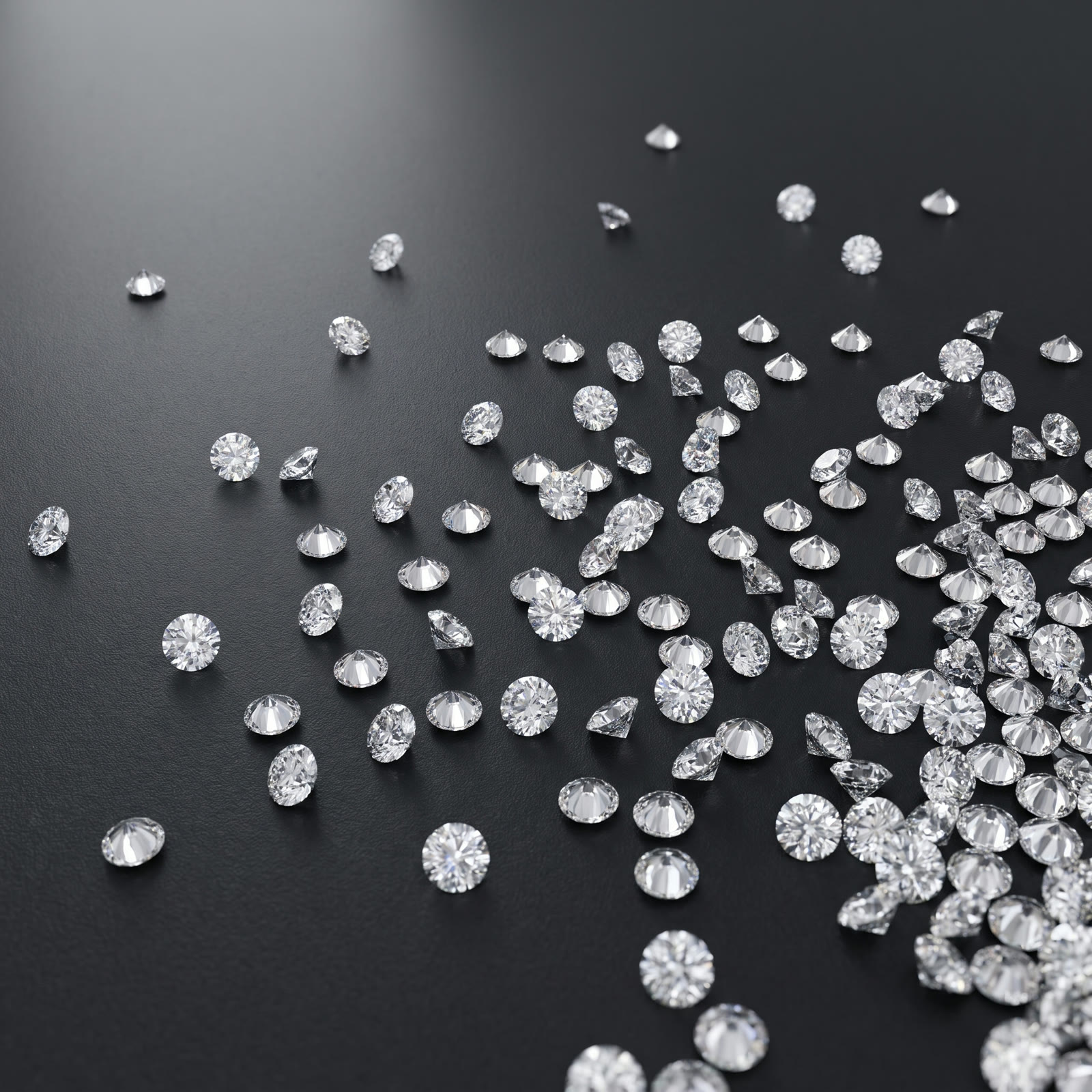 Loose round brilliant diamonds spread for selection
